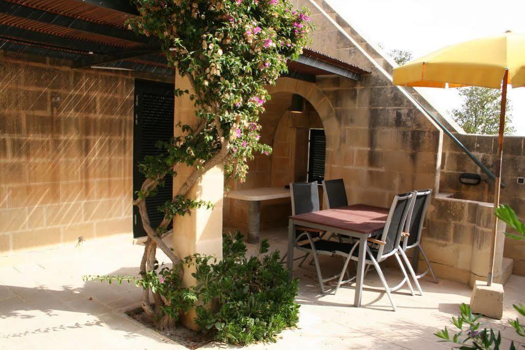 Mellieha Holiday Centre Eksteriør bilde