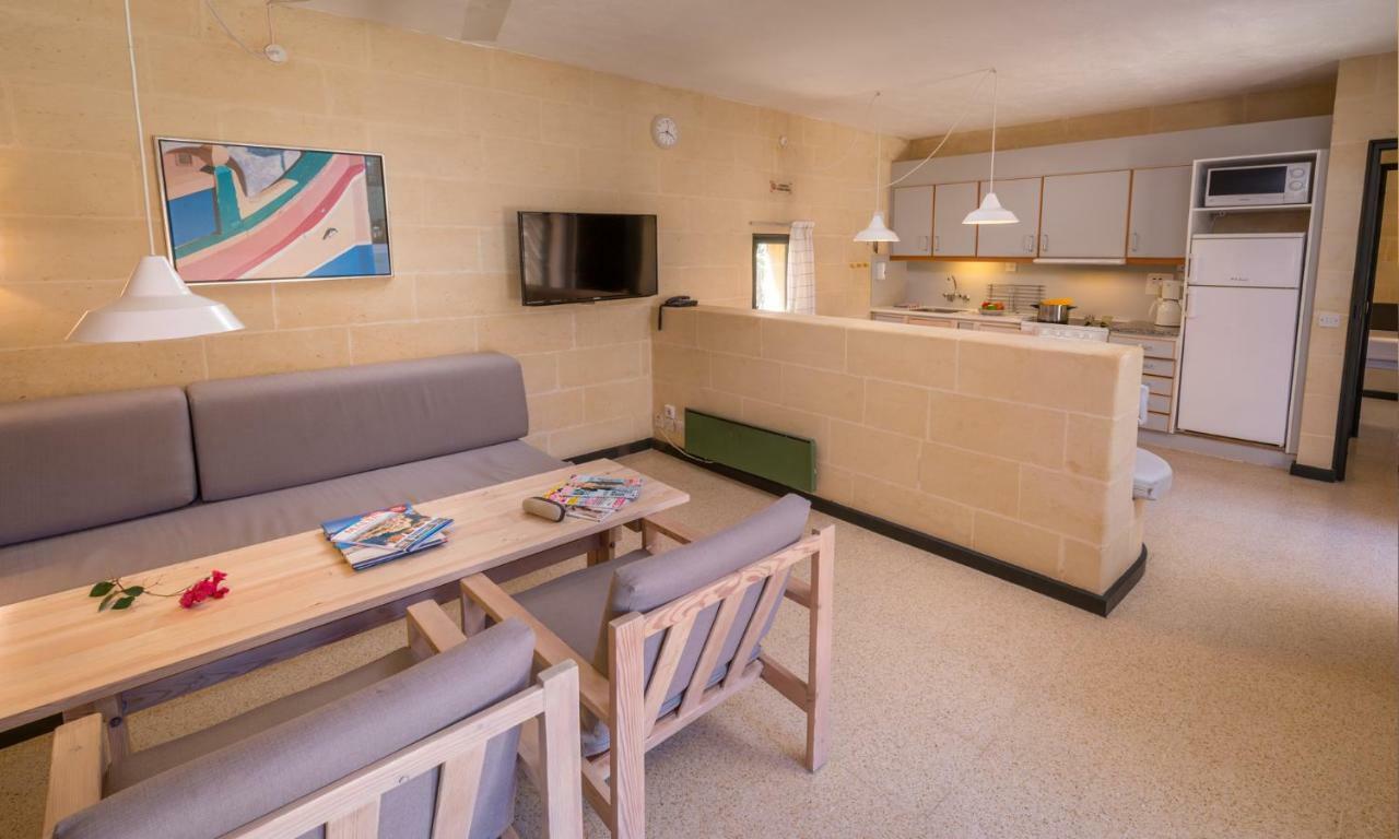Mellieha Holiday Centre Eksteriør bilde